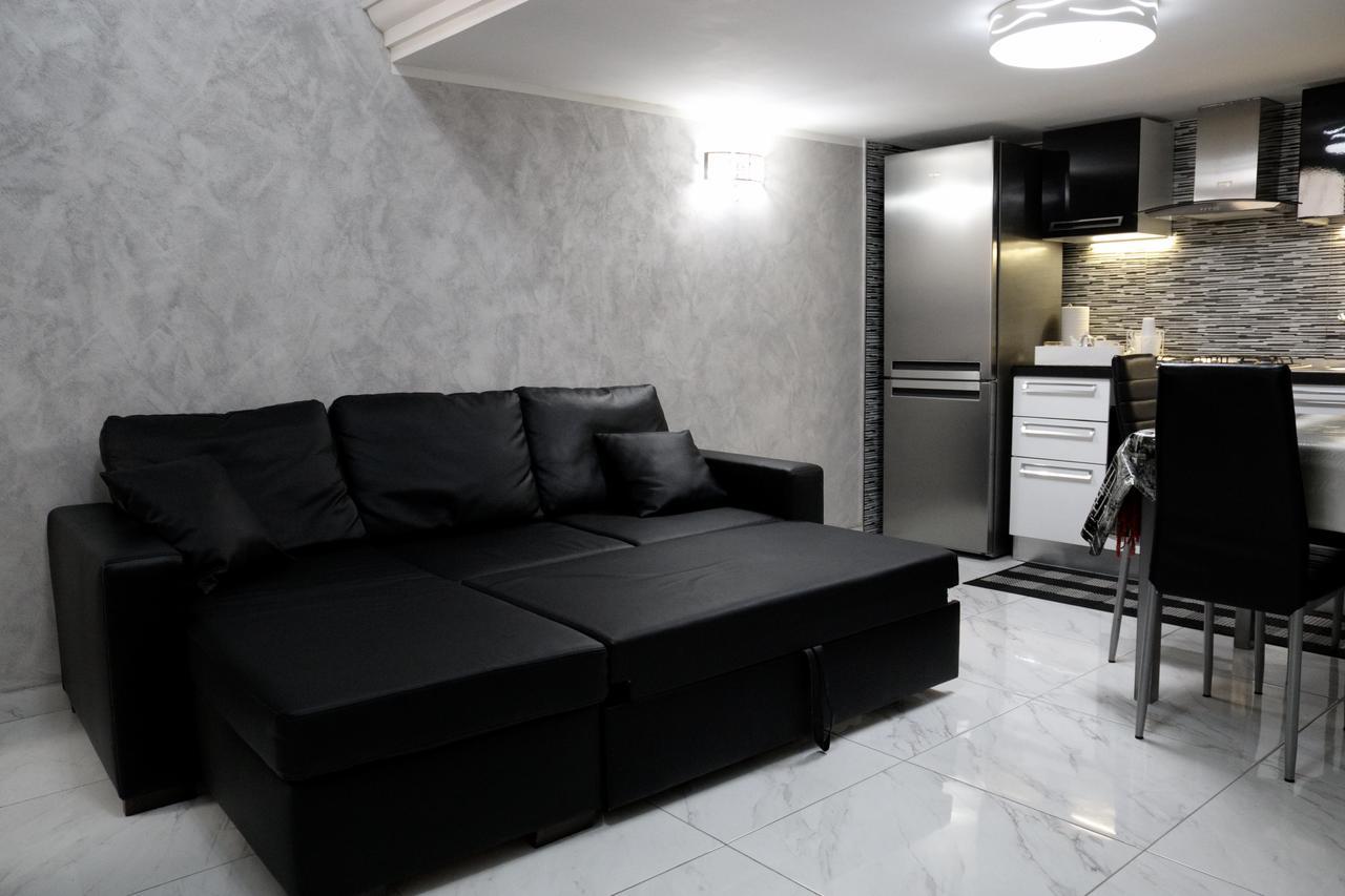 Casa Vacanze Sannazzaro 70 Naples Exterior photo